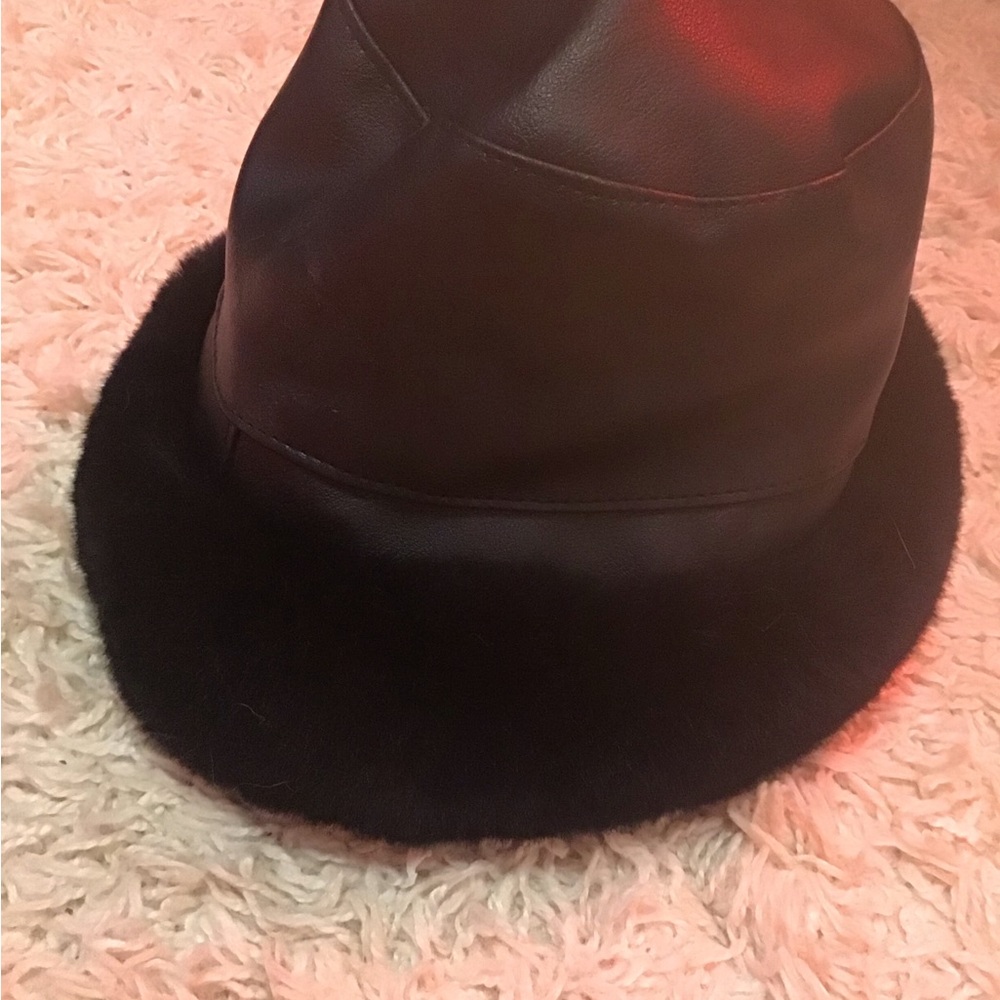 Bucket Hat Leather Fur